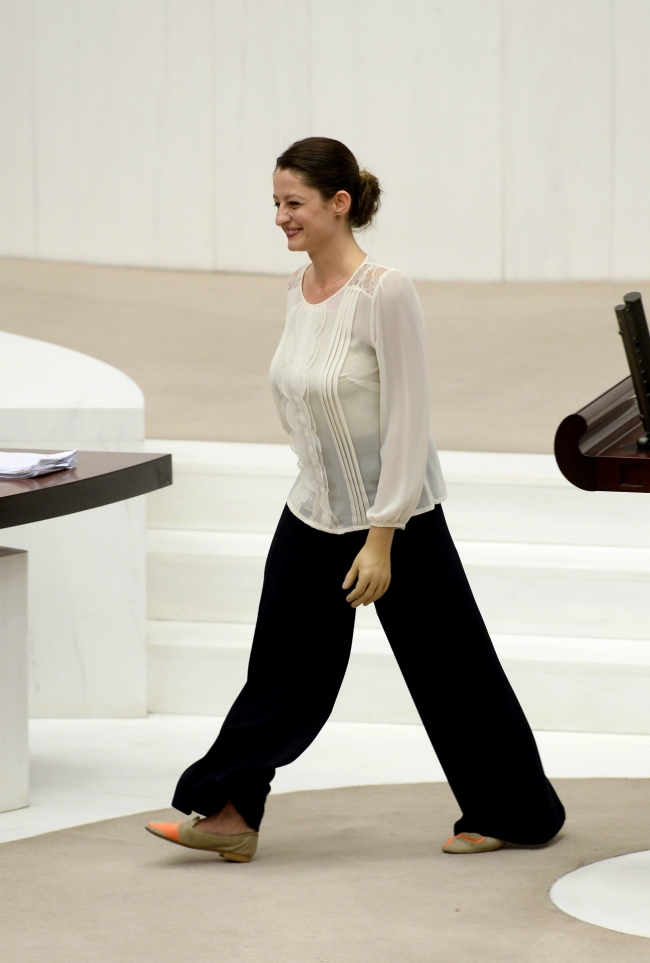 Meclis'te kadın farkı 13