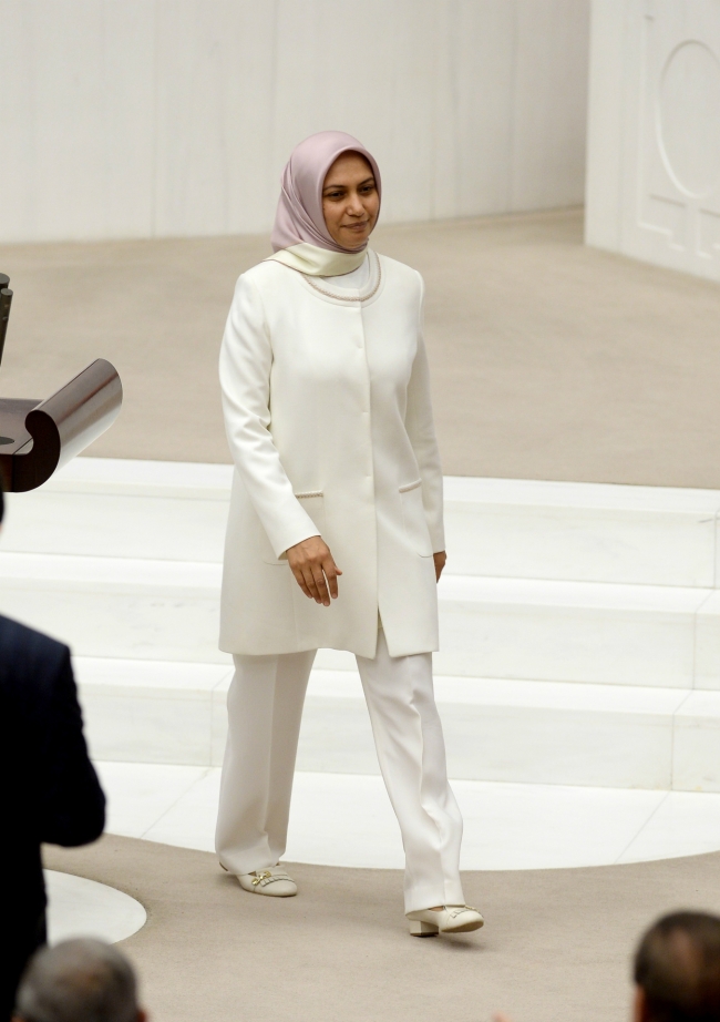 Meclis'te kadın farkı 17