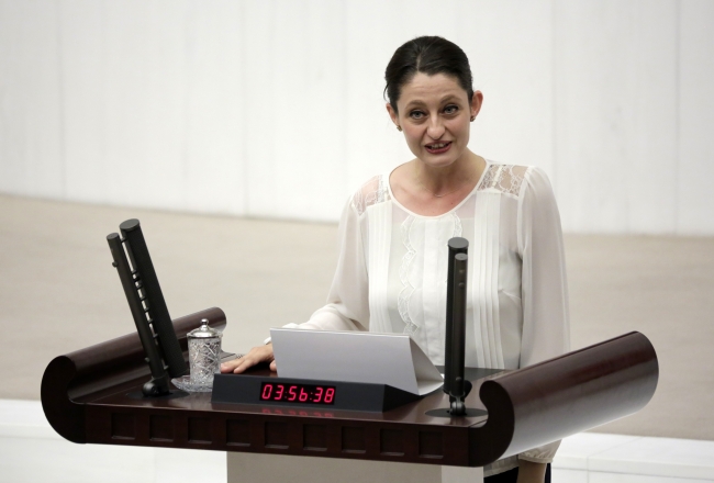Yeni Meclis'in dikkat çeken kadın milletvekilleri 6