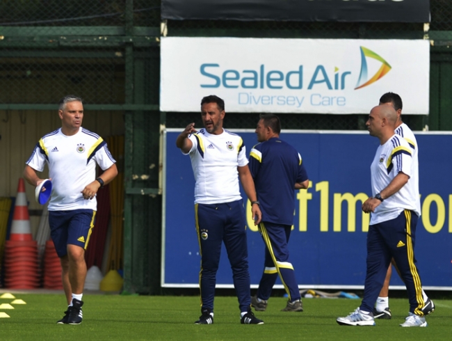 Fernandao ilk antrenmanında poz verdi 6