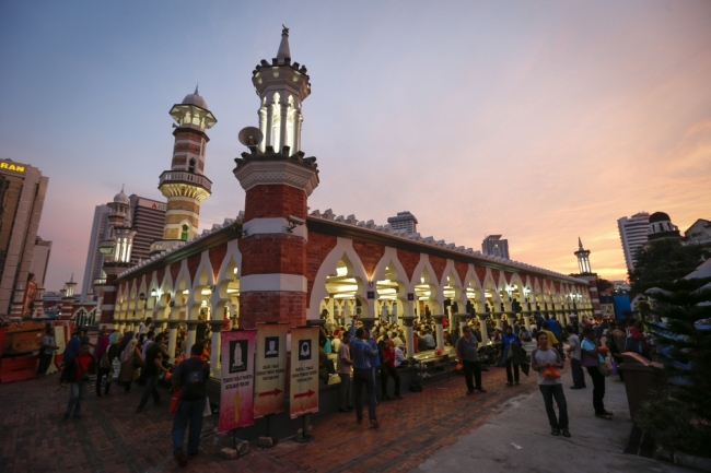 Dünya için iftar vakti 14