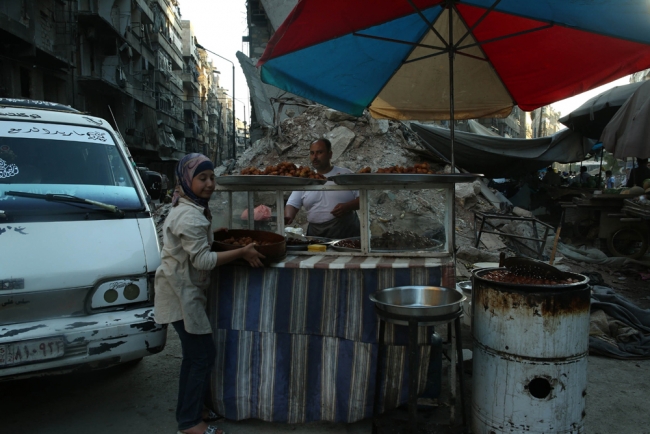 Harabeye dönen Halep'te Ramazan sevinci 1