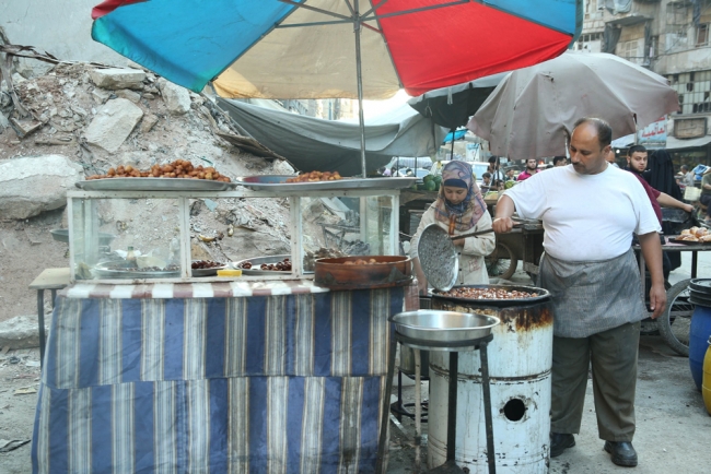 Harabeye dönen Halep'te Ramazan sevinci 12