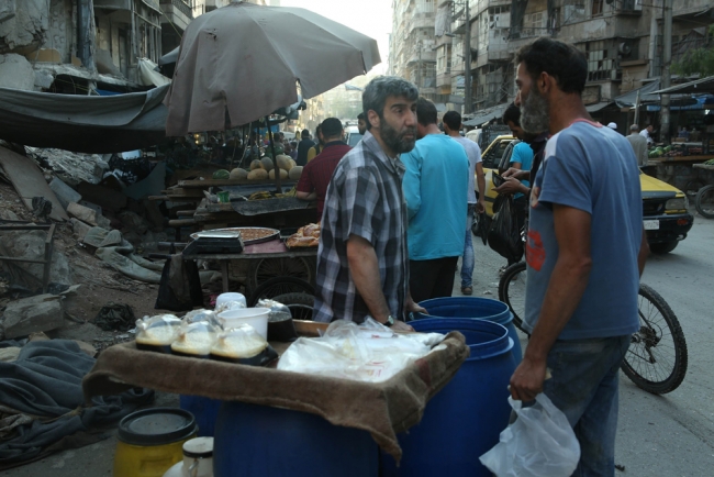 Harabeye dönen Halep'te Ramazan sevinci 16