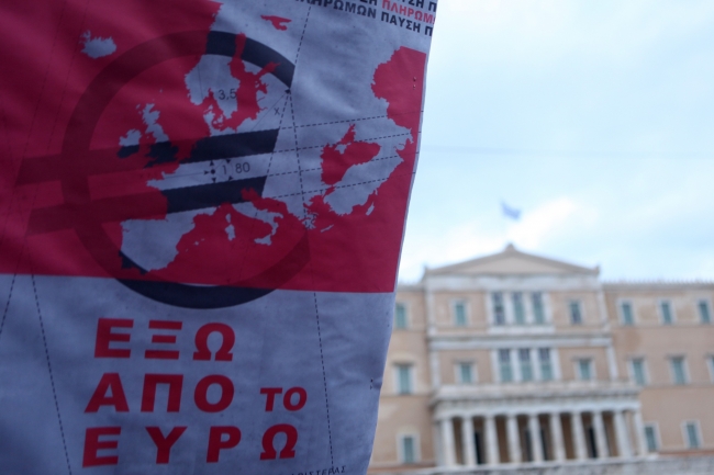 Komşu'da ekonomik protesto 7