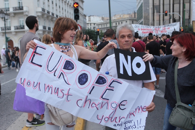 Komşu'da ekonomik protesto 10