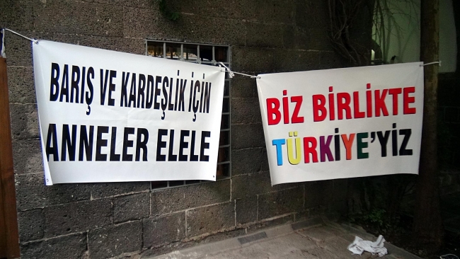 Diyarbakır'da 'barış' iftarı 8