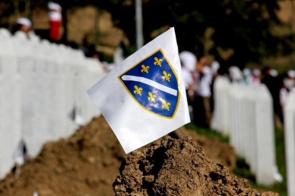 Srebrenitsa katliamının 20. yılında acılar taptaze 16