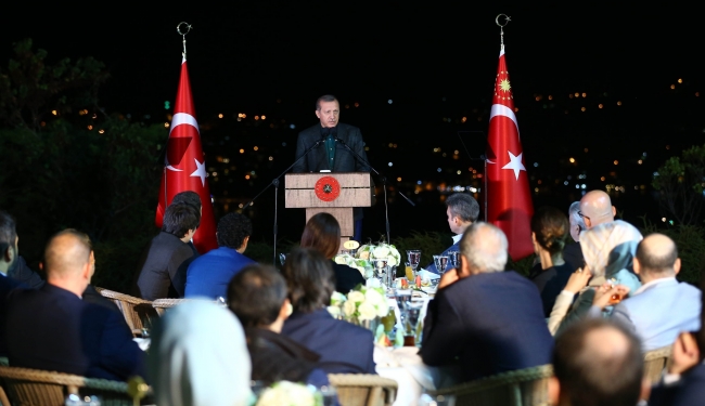 Sanat ve spor dünyası Erdoğan'ın iftarında buluştu 1