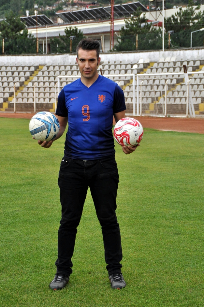 "Tokatlı Van Persie" herkesin ilgi odağı 11