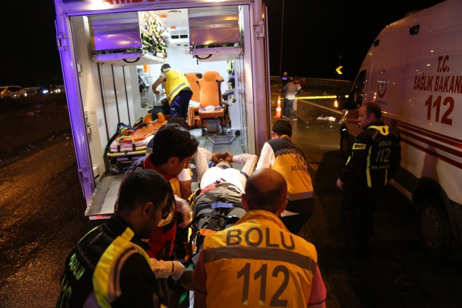 Bayram öncesinde yollar kan gölüne döndü 8