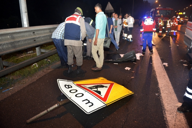 Bayram öncesinde yollar kan gölüne döndü 9