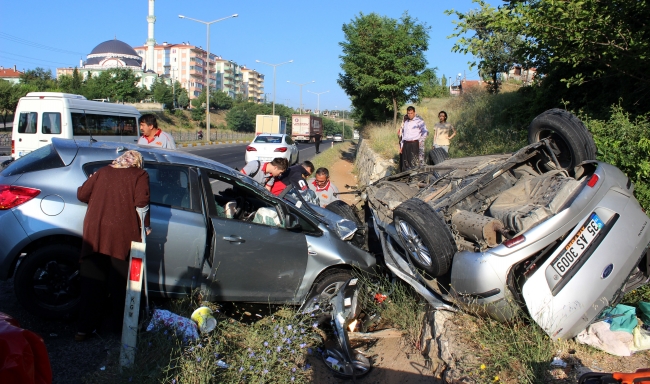 Bayram öncesinde yollar kan gölüne döndü 12