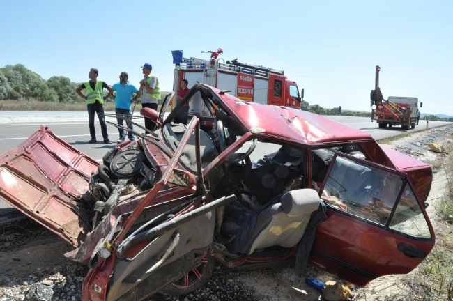 Bayram öncesinde yollar kan gölüne döndü 24