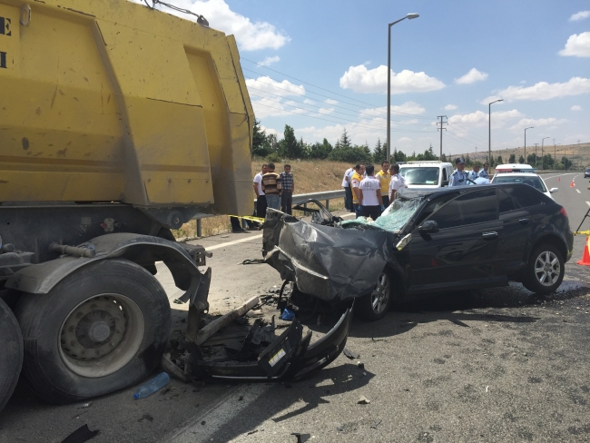 Bayram öncesinde yollar kan gölüne döndü 28