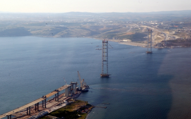 Köprüde inceleme, havalimanında iftar 8