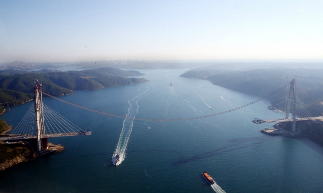 Köprüde inceleme, havalimanında iftar 13
