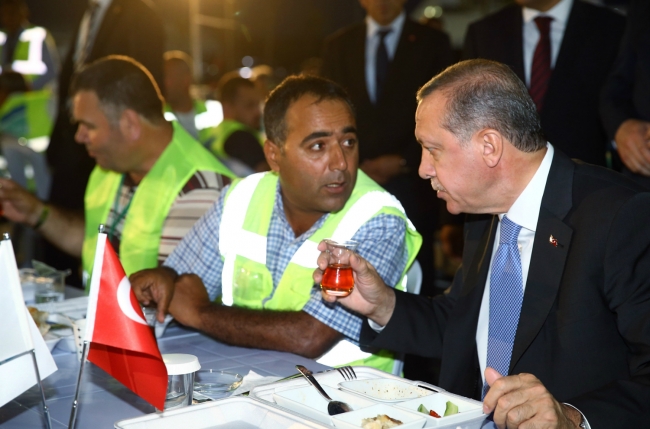 Köprüde inceleme, havalimanında iftar 15