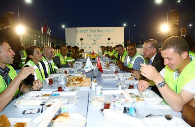 Köprüde inceleme, havalimanında iftar 17