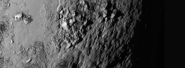 Plüton'un çok karanlık gizemli noktası! 2