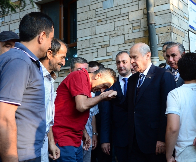 Siyasilerin bayram mesaisi... 7