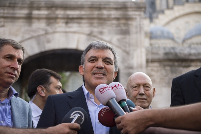 Siyasilerin bayram mesaisi... 31