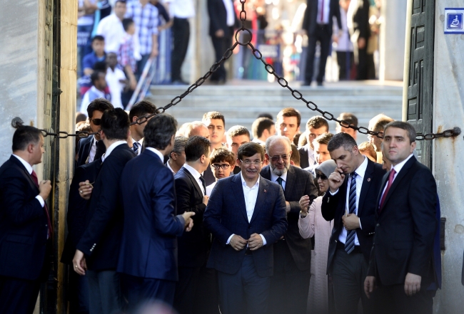 Siyasilerin bayram mesaisi... 6