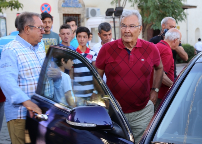 Siyasilerin bayram mesaisi... 25