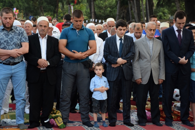 Eller barış için açıldı 16