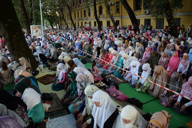 Eller barış için açıldı 17