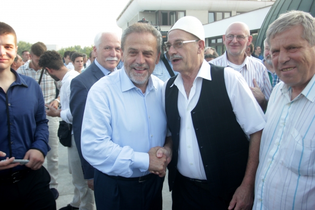 Eller barış için açıldı 14