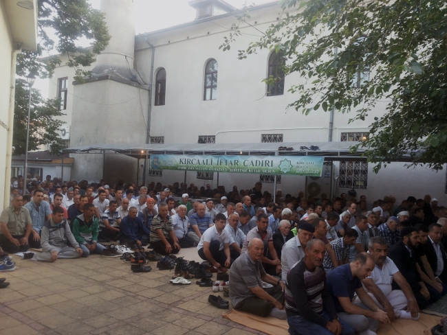 Eller barış için açıldı 30