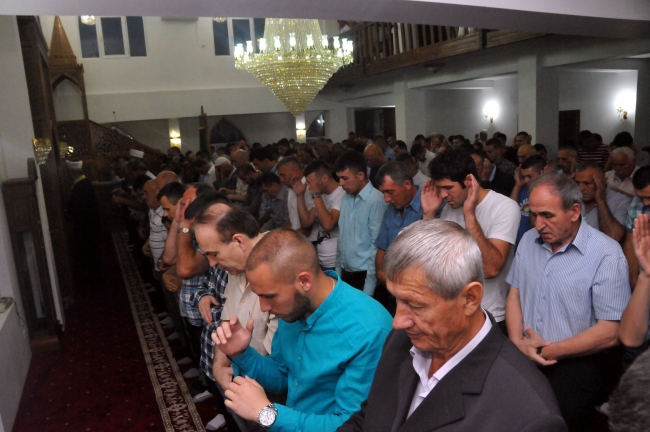 Eller barış için açıldı 8