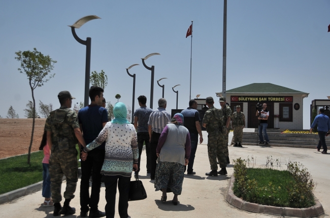 Nöbet kulübesinde ağlatan bayramlaşma 29