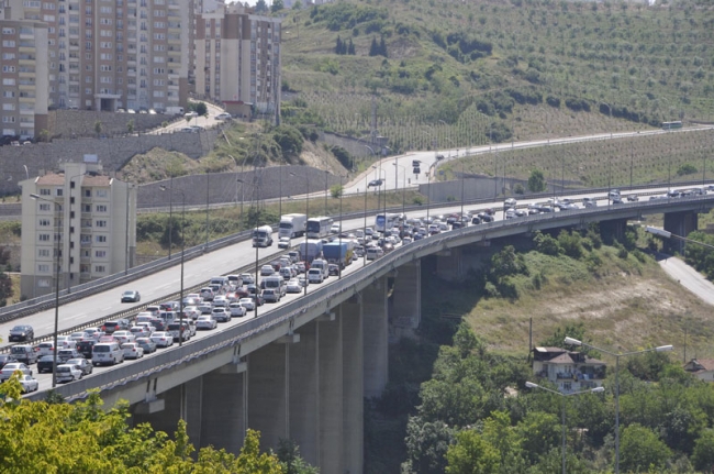 Tatilcilerin dönüş yolculuğu başladı 3