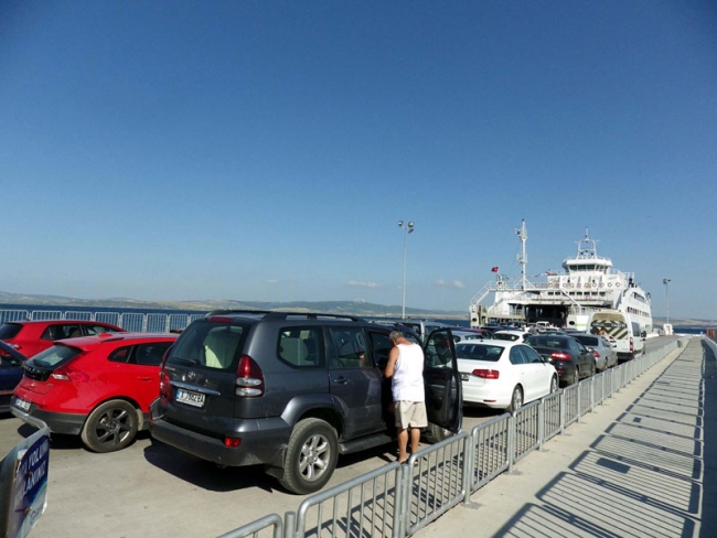 Tatilcilerin dönüş yolculuğu başladı 16