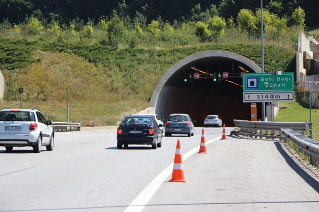 Tatilcilerin dönüş yolculuğu başladı 11