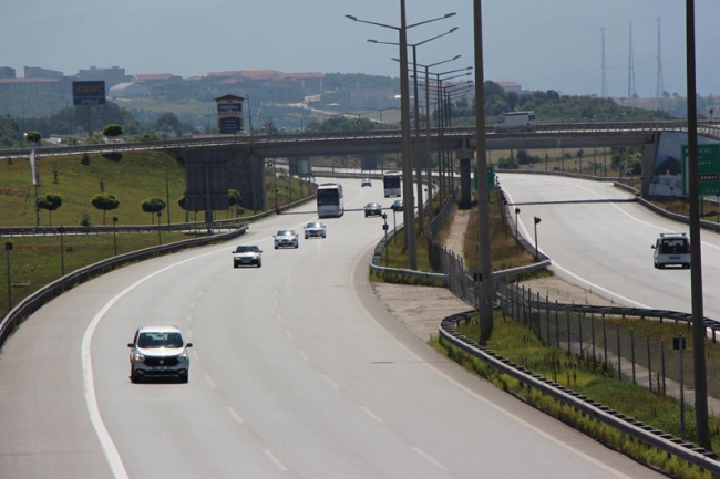 Tatilcilerin dönüş yolculuğu başladı 10