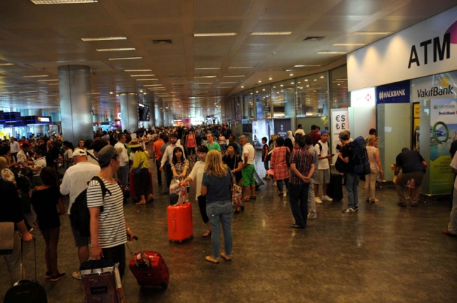 Tatilcilerin dönüş yolculuğu başladı 1