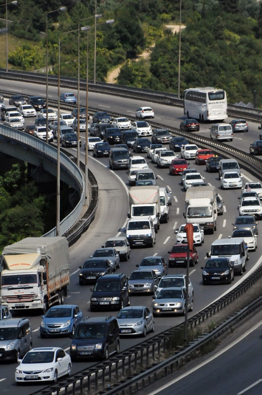 Tatilcilerin dönüş yolculuğu başladı 6