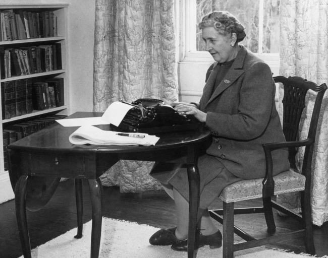 Agatha Christie ‘Kara Hafta’ ile İstanbul’da 11