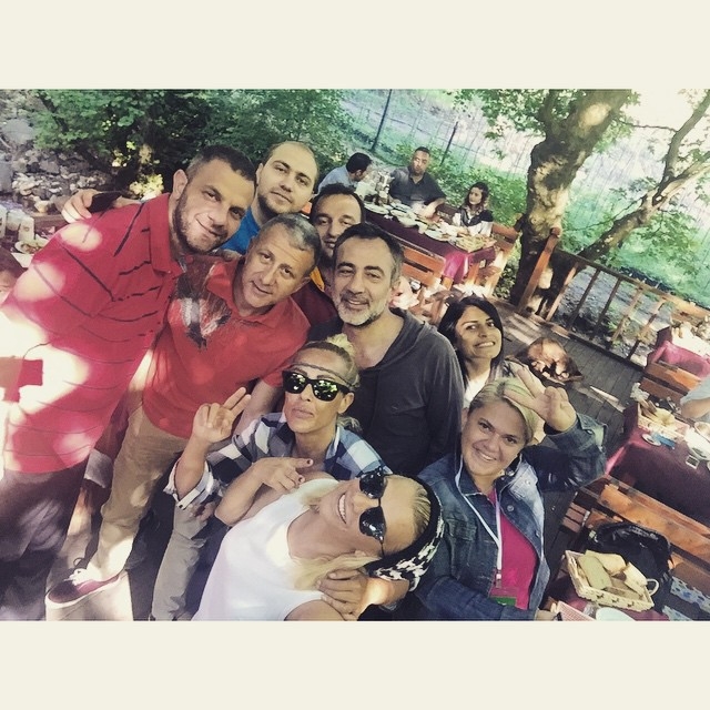 Instagram'da ünlüler: Rihanna'dan yeni parfüm! 1