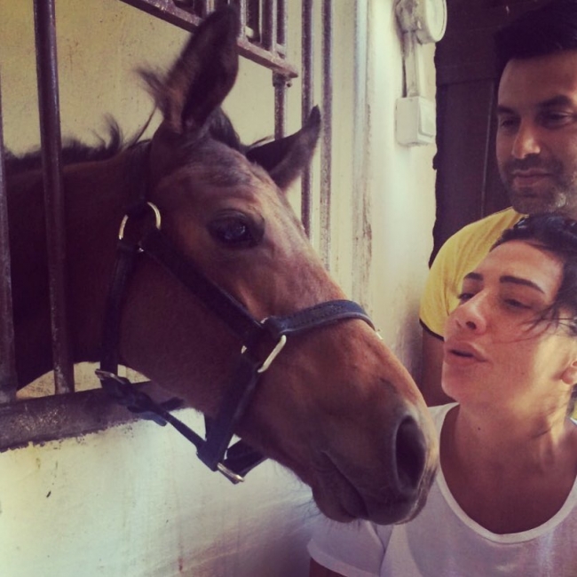 Instagram'da ünlüler: Rihanna'dan yeni parfüm! 13