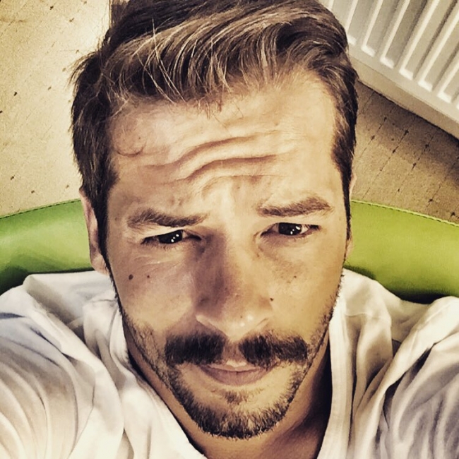 Instagram'da ünlüler: Rihanna'dan yeni parfüm! 3