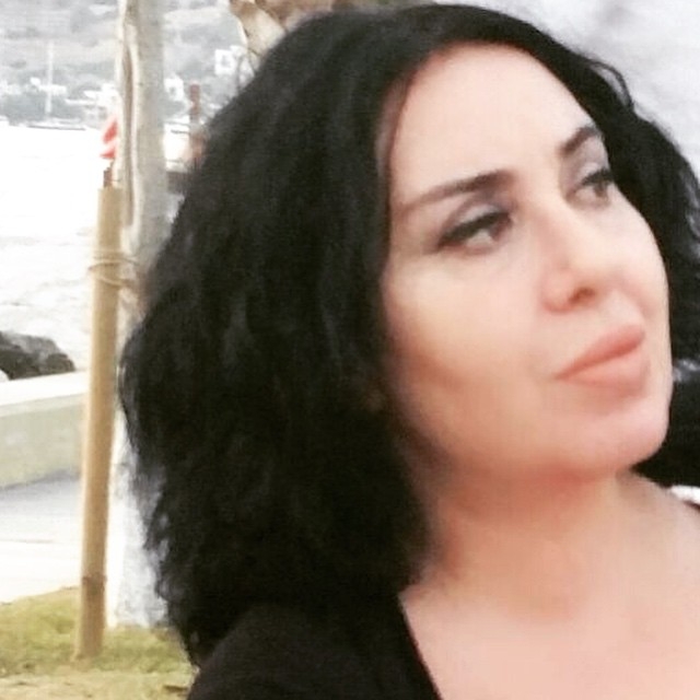 Instagram'da ünlüler: Rihanna'dan yeni parfüm! 4