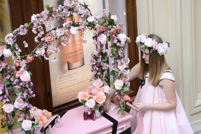 Kızıl Meydan çiçek bahçesine döndü 9