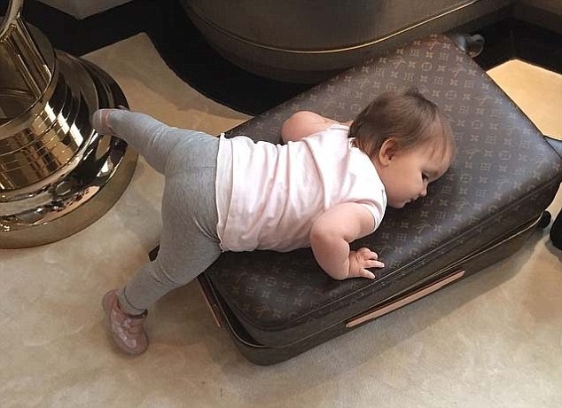 16 aylık bir bebeğin lüks yaşamı! 17