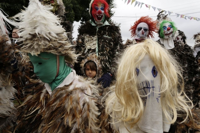 Günün fotoğrafları: Kuş olup dans ettiler! 2
