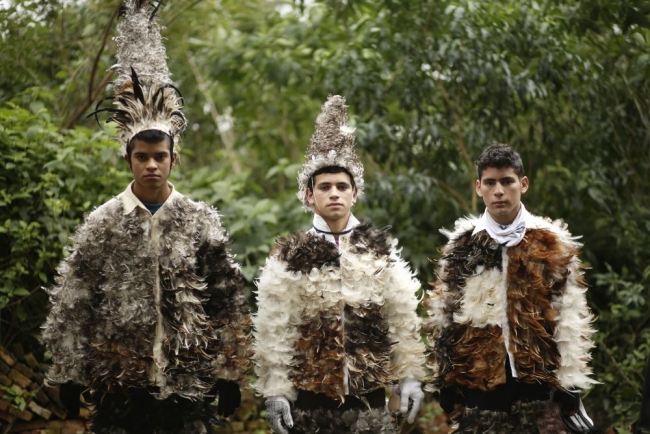 Günün fotoğrafları: Kuş olup dans ettiler! 4