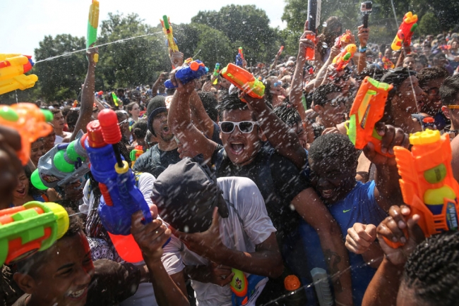 Amerikalılar suyun bile savaşını çıkardı! 7